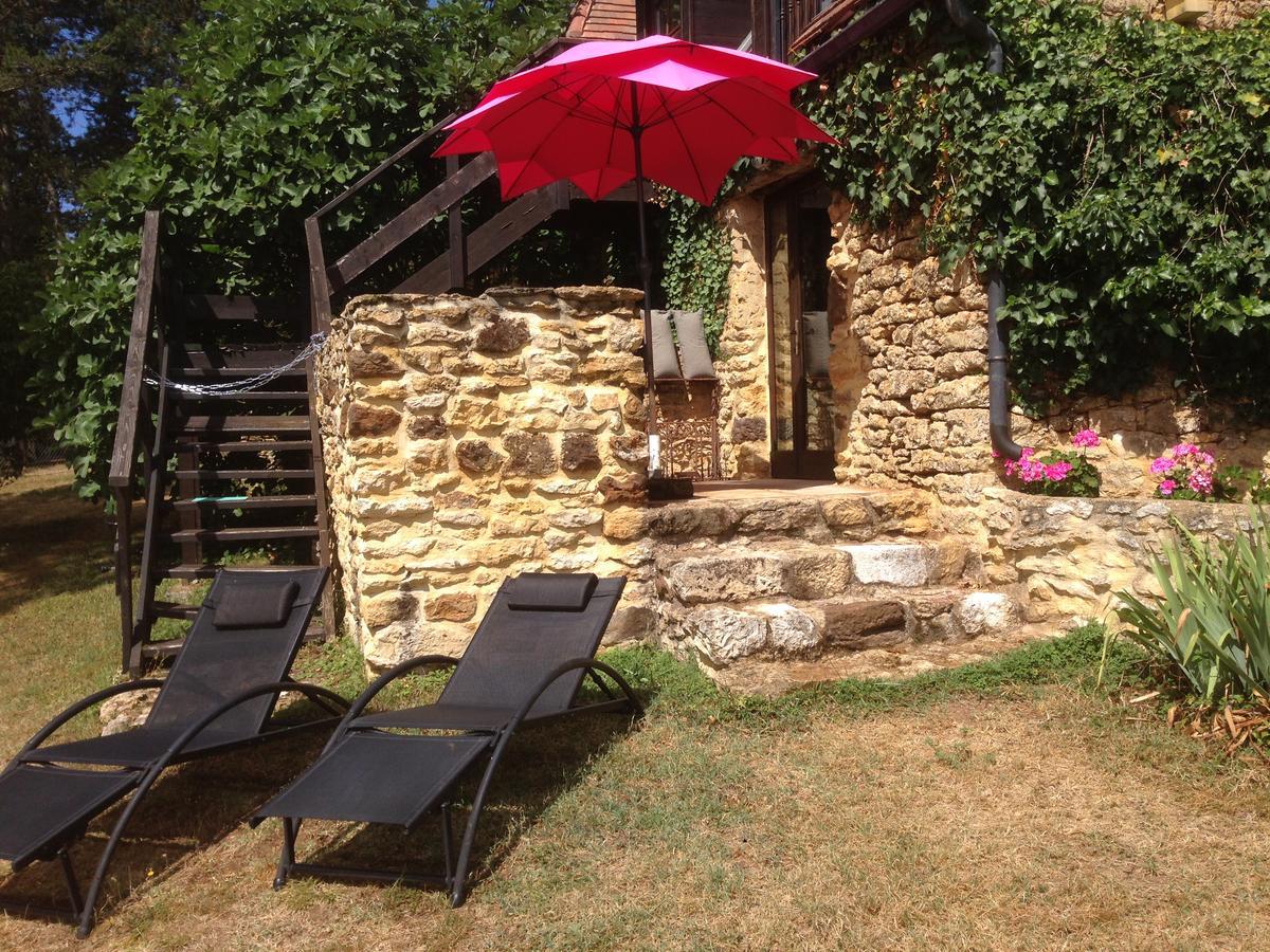 Bed and Breakfast Lo Petit Cretsou Simeyrols Exterior foto