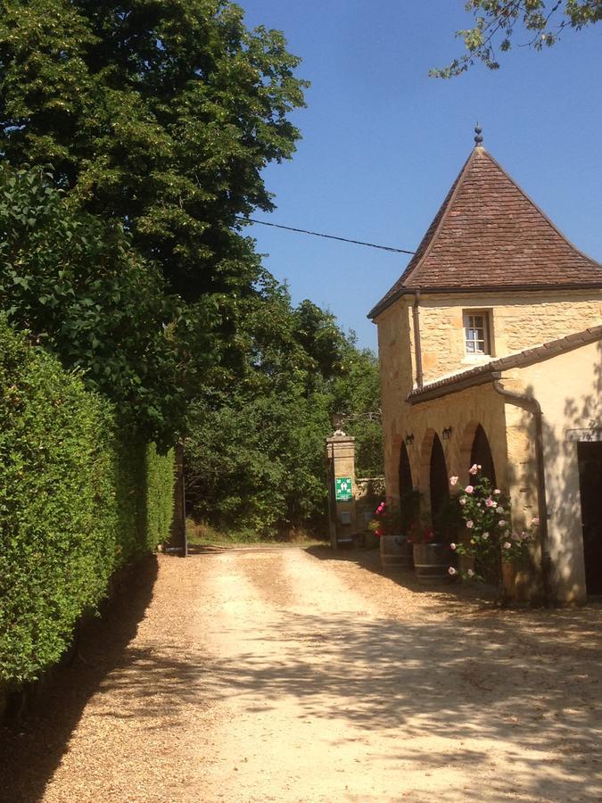 Bed and Breakfast Lo Petit Cretsou Simeyrols Exterior foto